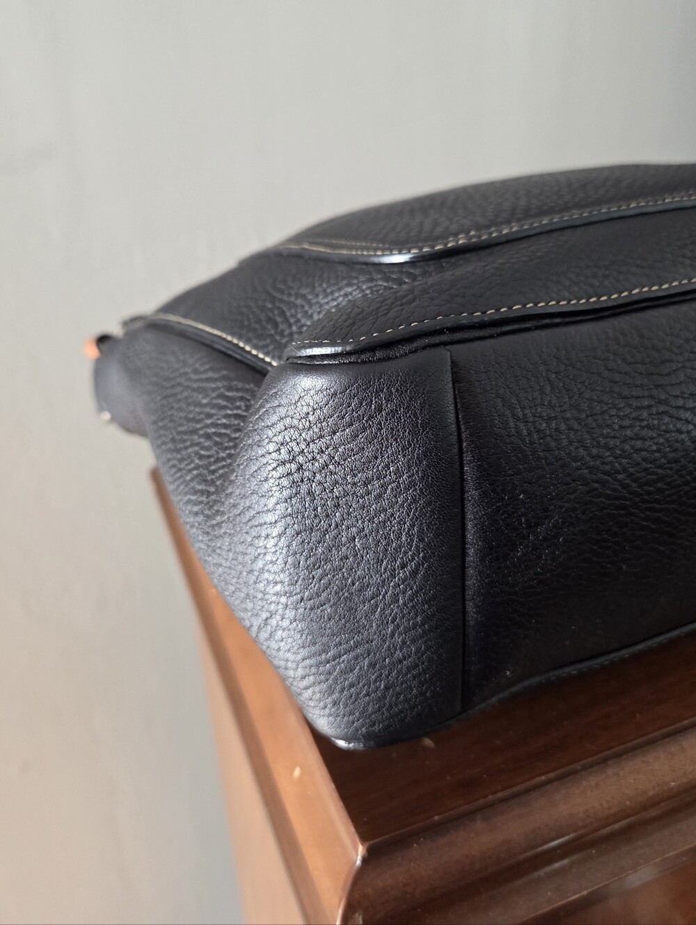 Coach 2006 Chelsea Pebbled Leather Shoulder Bag  (10132) - Picture 5 of 12
